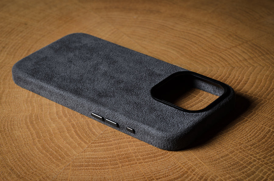 Fuzzy Alcantara iPhone 15 Pro Cover . Dusty Black