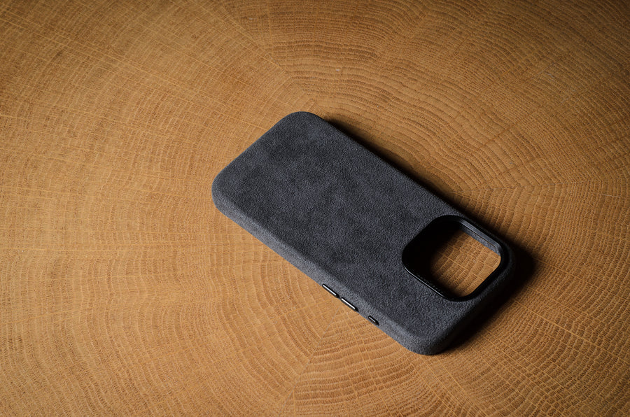 Fuzzy Alcantara iPhone 15 Pro Cover . Dusty Black