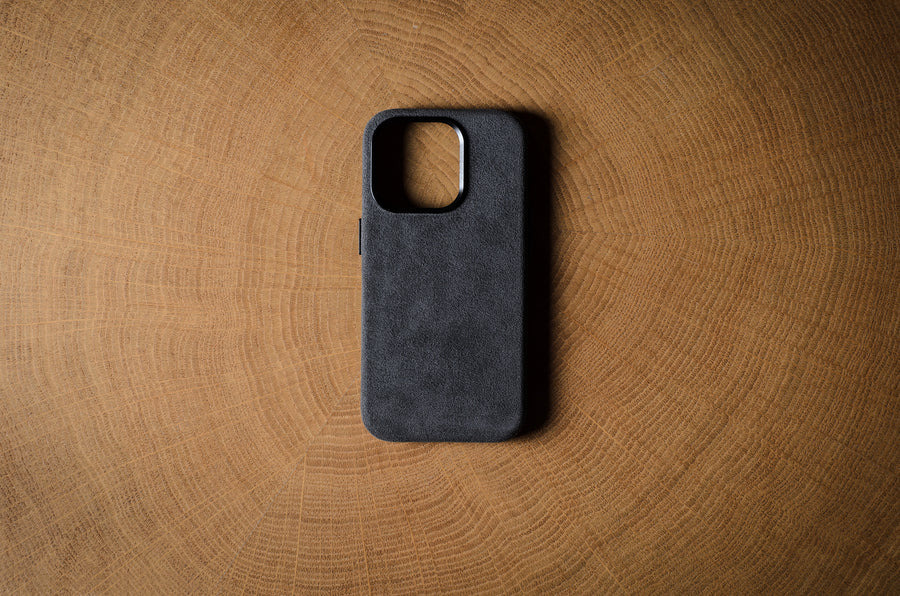 Fuzzy Alcantara iPhone 15 Pro Cover . Dusty Black