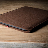 Housse pour MacBook Glove. Cacao