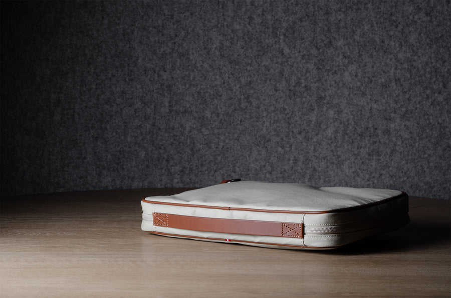 Sacoche pour ordinateur portable. Naturelle