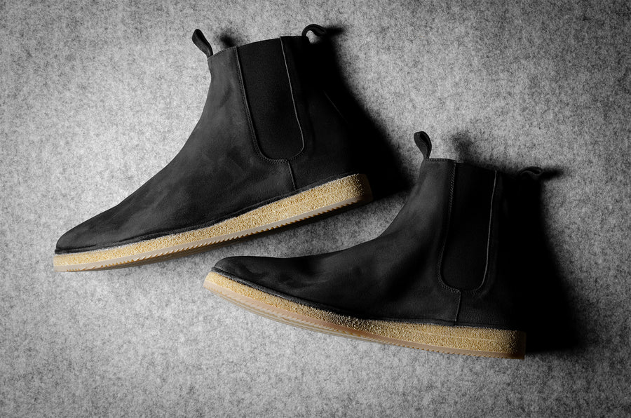 Pure Chelsea Boot . Dusty Black