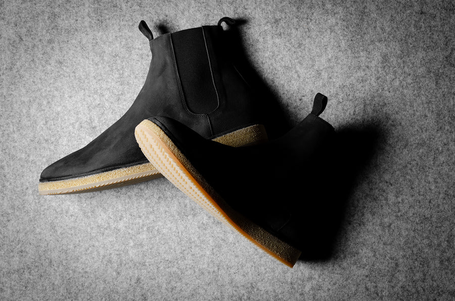 Pure Chelsea Boot . Dusty Black