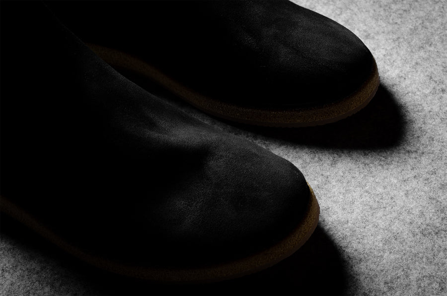 Pure Chelsea Boot . Dusty Black