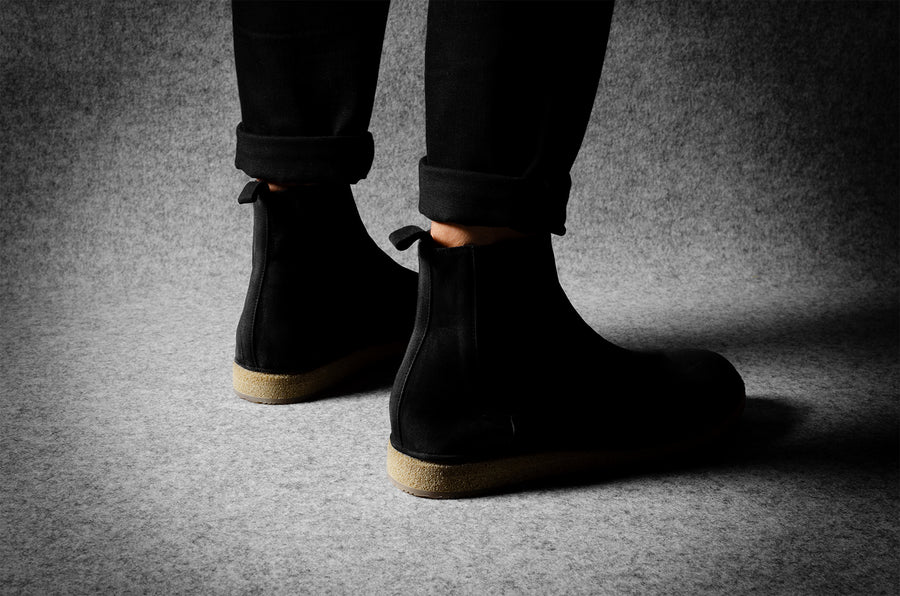 Pure Chelsea Boot . Dusty Black