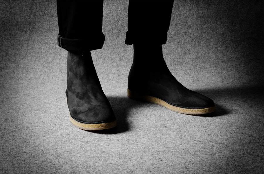 Pure Chelsea Boot . Dusty Black