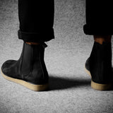 Reiner Chelsea-Stiefel. Staubiges Schwarz