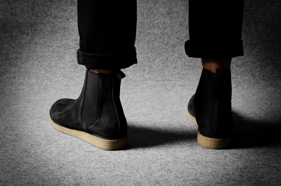 Pure Chelsea Boot . Dusty Black