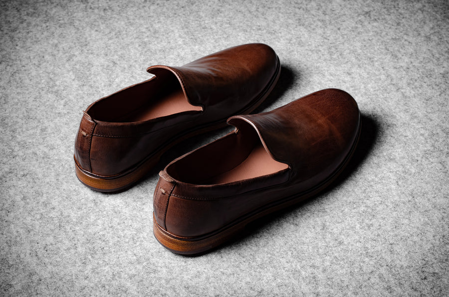 Venetian Loafer . Chestnut