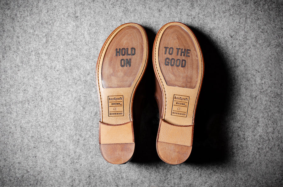 Venetian Loafer . Chestnut