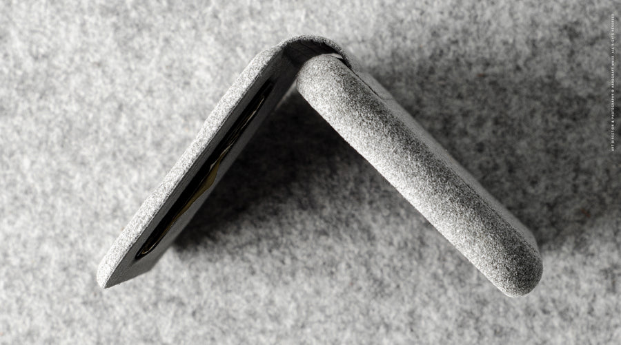 Fuzzy iPhone SE/11 Pro Closed Case . Alcantara