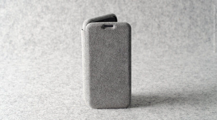 Fuzzy iPhone SE/11 Pro Closed Case . Alcantara