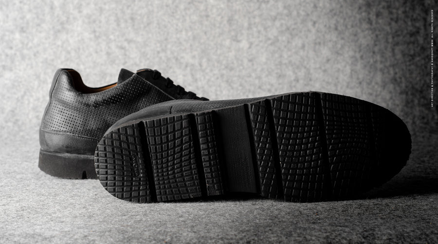 S3 Sneaker . Tire Black