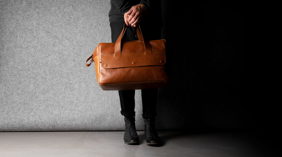 Overhead Holdall Bag . Classic