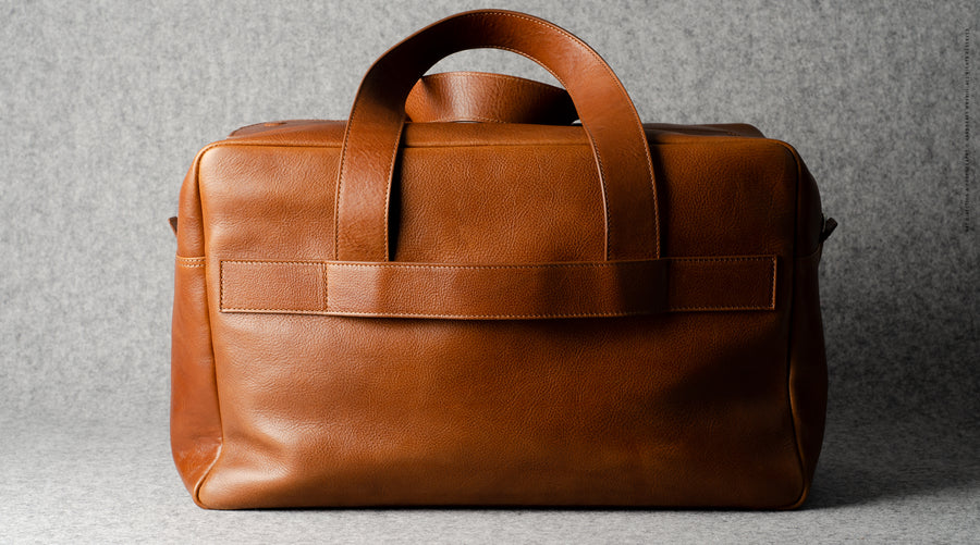 Overhead Holdall Bag . Classic