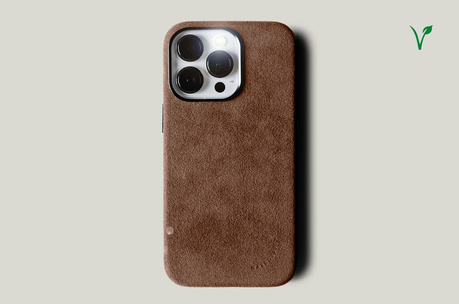 Fuzzy iPhone 14 Pro/Pro Max Cover . Dusty Brown