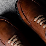 Alpine Derby-Schuhe. Kastanie