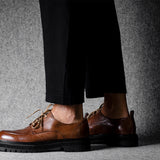 Alpine Derby-Schuhe. Kastanie
