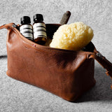 Belted Dopp Kit . Classic