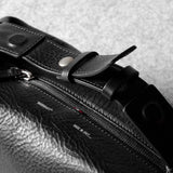 Trousse de toilette avec ceinture. Charbon