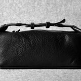 Trousse de toilette avec ceinture. Charbon