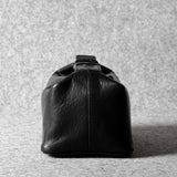 Trousse de toilette avec ceinture. Charbon
