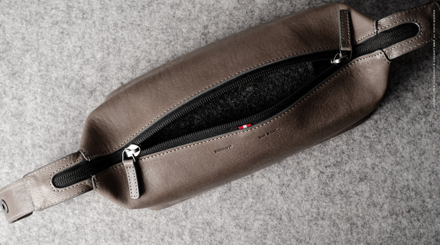 Belted Dopp Kit . Off Grey