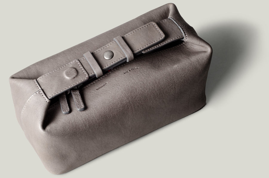 Belted Dopp Kit . Off Grey