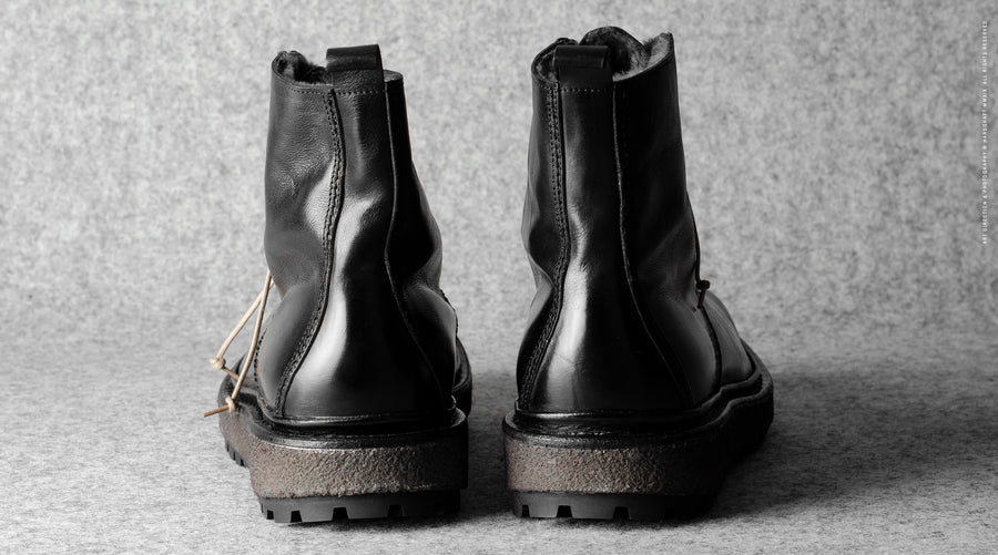 Big Boots . Black