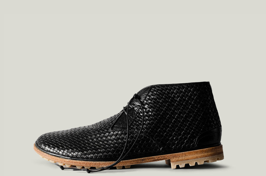 Chukka Boots black woven leather