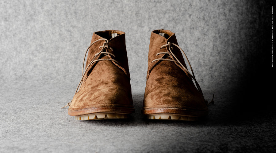 Chukka Boots . Chestnut Suede