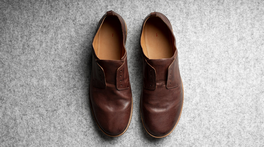 Open Derby Shoes . Chestnut Brown