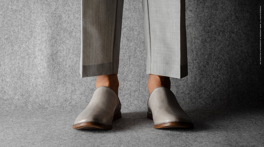In & Out Slip Ons . Off Grey