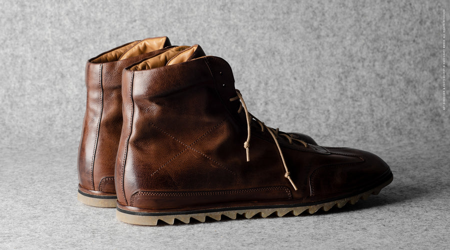 Old School High Top Sneakers . Chestnut