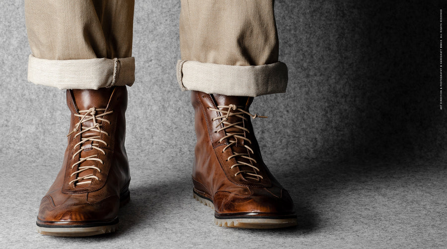 Old School High Top Sneakers . Chestnut