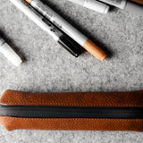 Trousse à crayons Fat Stick. Classique