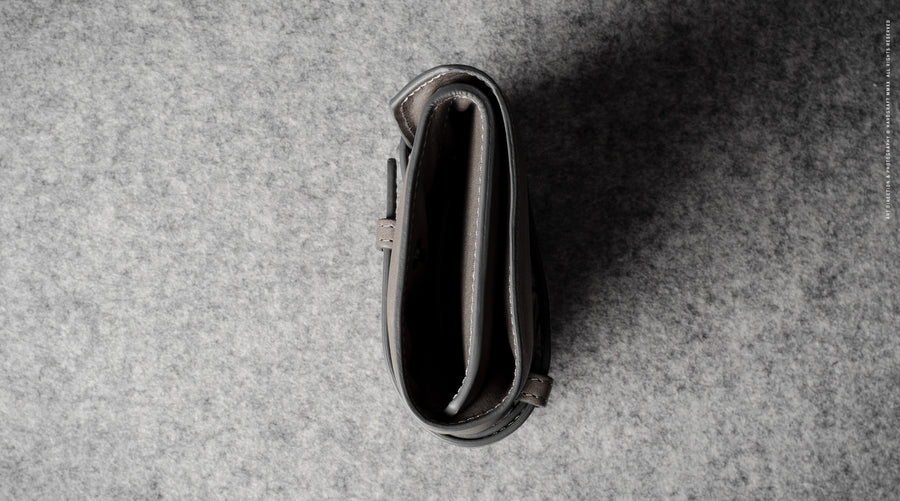 Pop Up Camera Case . Off Grey