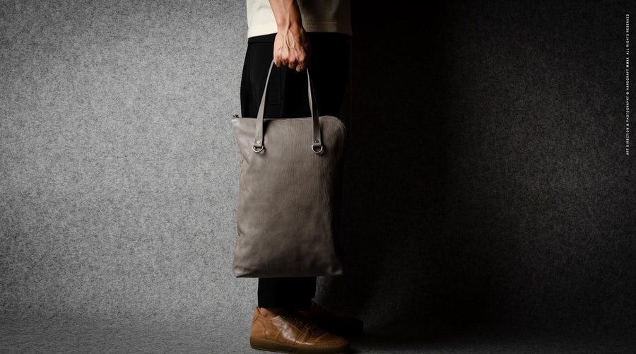 Portrait Briefcase . Off Grey