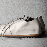 Pure Sneakers . Dirty White