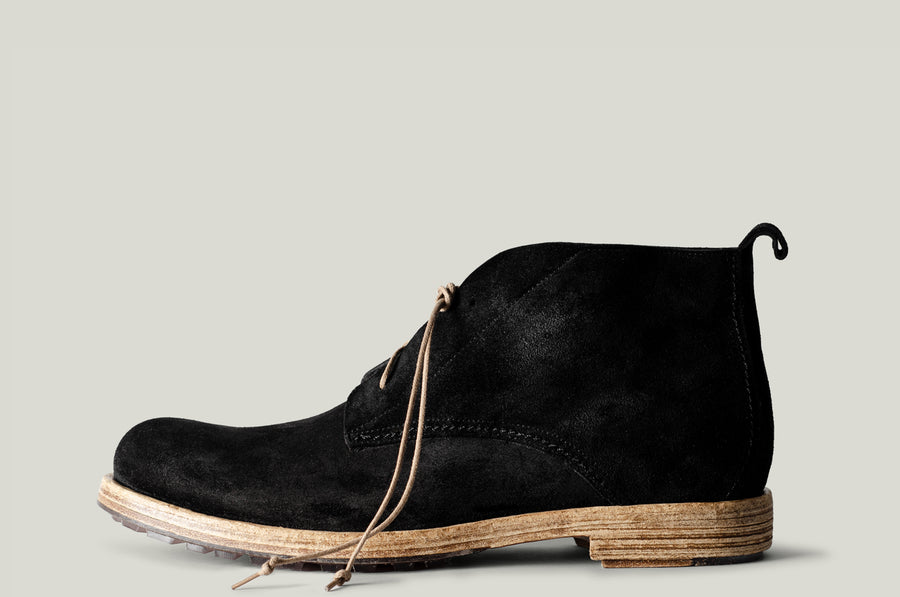 Rugged Boots Black Suede