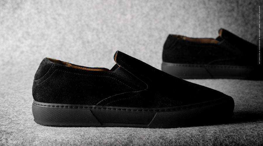 Slip-On Sneaker . Black