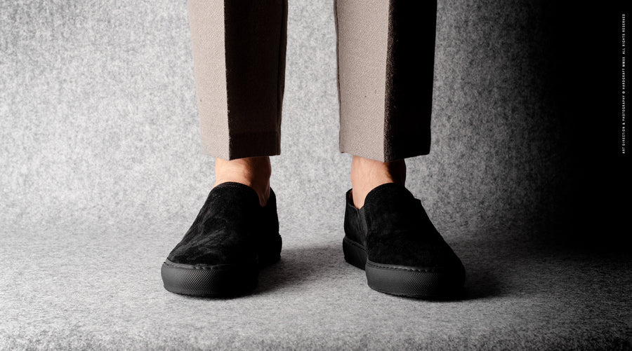 Slip-On Sneaker . Black