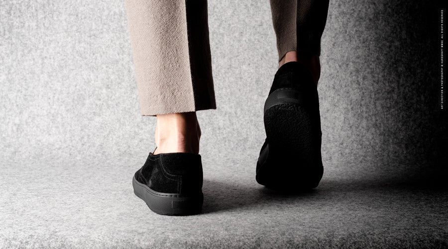 Slip-On Sneaker . Black