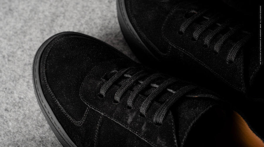 Low Top Sneaker . Black Suede