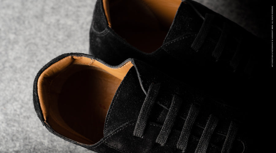 Baskets basses en daim noir
