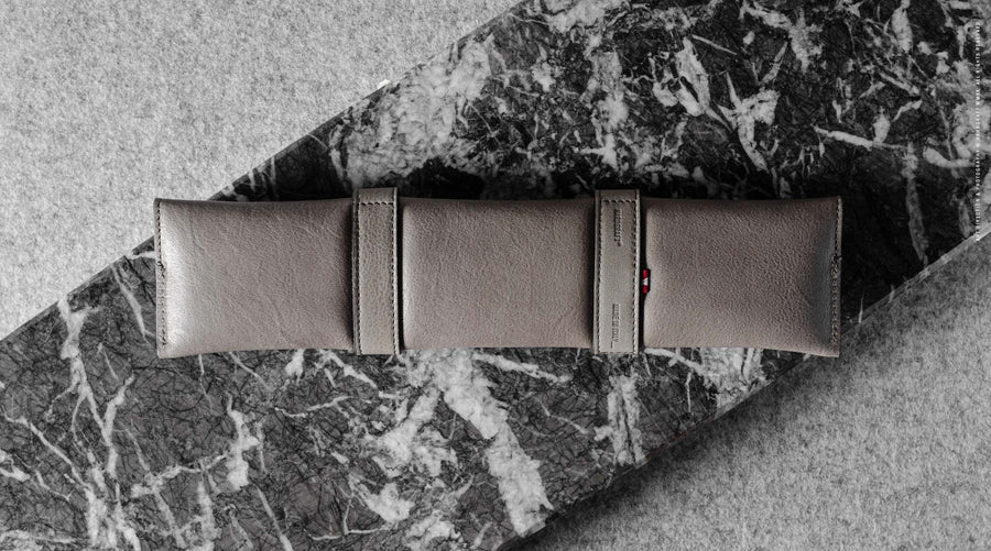 Timeless Watch Pocket Long . Off Grey