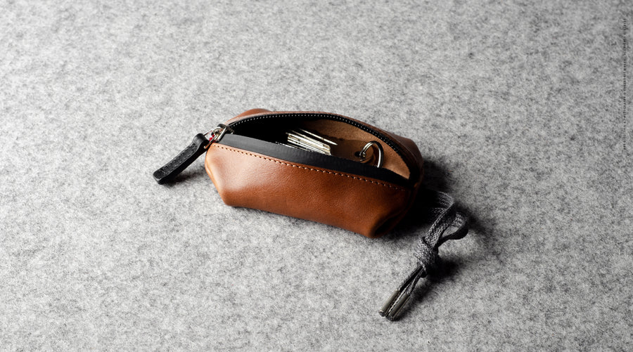 Zip Key Pouch . Classic